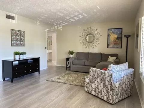 139 Lake Pine Cir #D-2, Greenacres, FL 33463