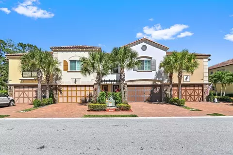 138 Crape Myrtle, Wellington, FL 33414