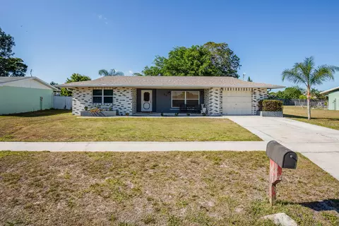 213 SW Reynolds, Port Saint Lucie, FL 34983