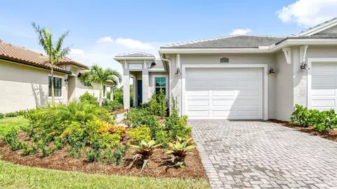 27088 SW Viterbo Way, Port Saint Lucie, FL 34986