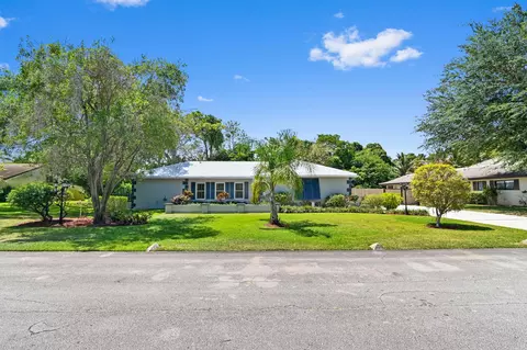1919 Bell Ln, Palm Springs, FL 33406