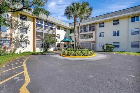 5180 E Sabal Palm Blvd #327, Tamarac, FL 33319