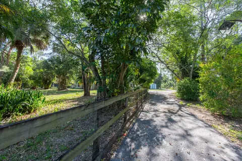 748 Rambling Drive Cir, Wellington, FL 33414