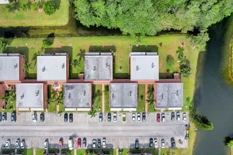 571 Saxony L, Delray Beach, FL 33446