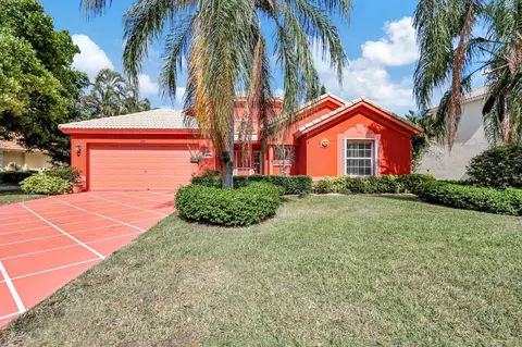 2745 Pointe Cir, Greenacres, FL 33413