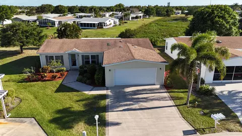 3272 Perigrine Falcon Dr, Port Saint Lucie, FL 34952
