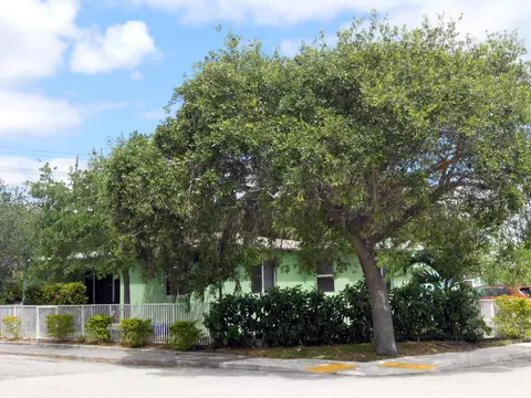 1701 N J St, Lake Worth Beach, FL 33460