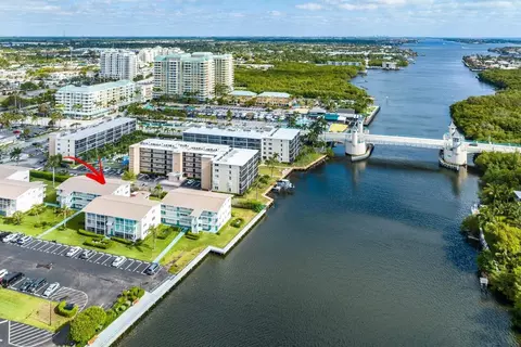 170 Horizons E #204, Boynton Beach, FL 33435
