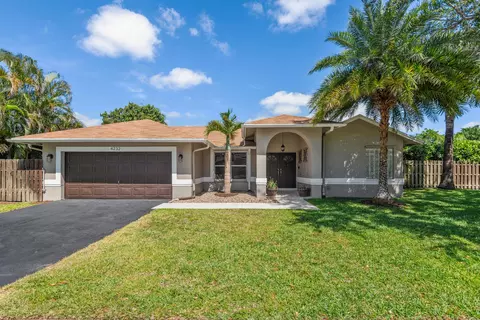 4232 SW 78th Dr, Davie, FL 33328