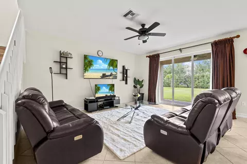 8165 Cantabria Fls, Boynton Beach, FL 33473