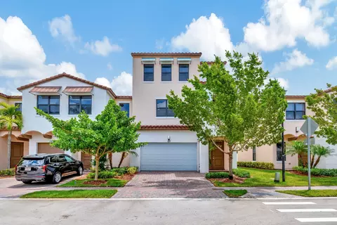 137 NW 209th, Pembroke Pines, FL 33029
