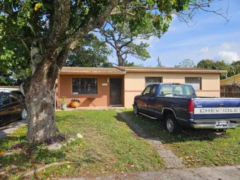 3031 NW 210th, Miami Gardens, FL 33056