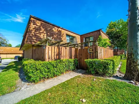 3015 30th, Greenacres, FL 33463