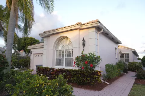 23445 Alzira Cir, Boca Raton, FL 33433