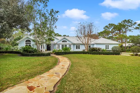 14851 Wind River Dr, Palm Beach Gardens, FL 33418
