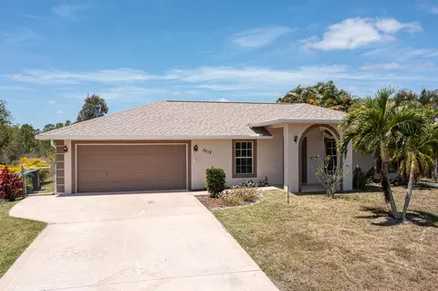 3012 SE Wake, Port Saint Lucie, FL 34984