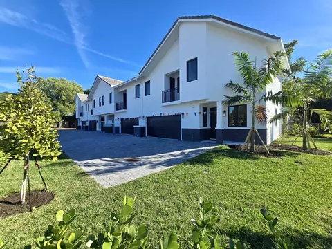6997 NW 30th Ter #D, Fort Lauderdale, FL 33309