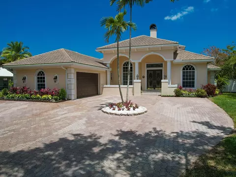 4880 SW Lake Grove Cir, Palm City, FL 34990