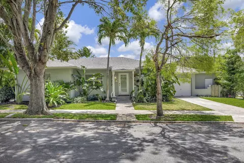 744 New York St, West Palm Beach, FL 33401