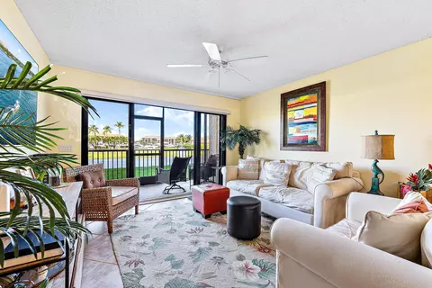 701 Seafarer Cir #101, Jupiter, FL 33477