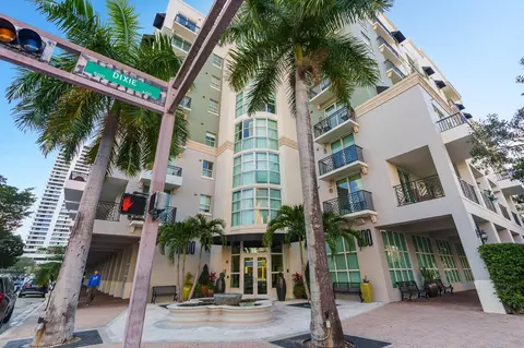 600 S Dixie Hwy #537, West Palm Beach, FL 33401