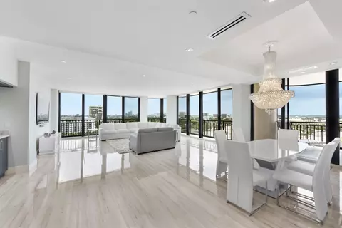 2427 Presidential Way #PH3, West Palm Beach, FL 33401