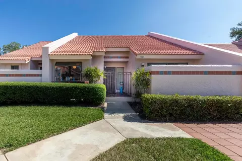 3307 SE La Prado, Port Saint Lucie, FL 34952