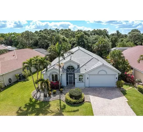 577 SW Lake Charles, Port Saint Lucie, FL 34986