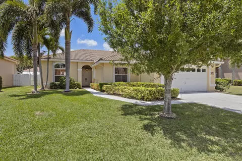 5989 Las Colinas, Lake Worth, FL 33463