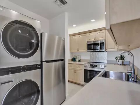 1001 Flame Vine Ave #103, Delray Beach, FL 33445