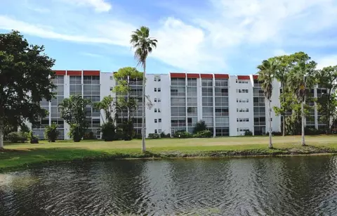 3593 Birdie Dr #205, Lake Worth, FL 33467
