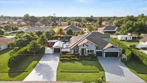 105 SW Hawthorne Cir, Port Saint Lucie, FL 34953