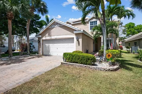 178 Canterbury Pl, Royal Palm Beach, FL 33414