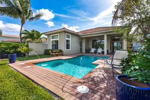 9428 Eden Roc Ct, Delray Beach, FL 33446