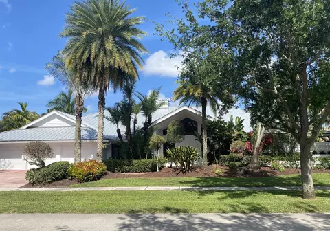 4458 Woodfield Blvd, Boca Raton, FL 33434