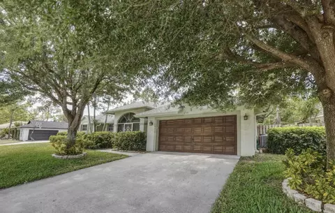 14010 Aster, Wellington, FL 33414