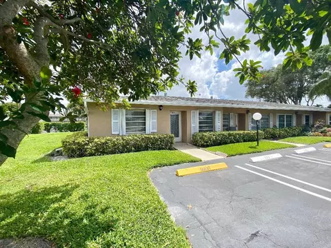 1041 Silk Oak #A, Delray Beach, FL 33445