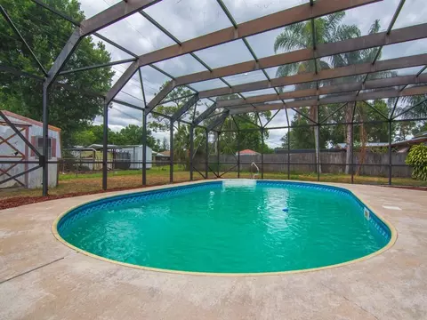 3441 Southern Pnes, Fort Pierce, FL 34982