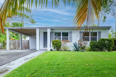 471 Ficus Tree, Lake Worth, FL 33462