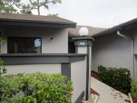 388 Oxen Hl, Royal Palm Beach, FL 33411