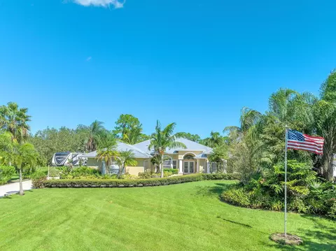 11566 SW Meadowlark Cir, Stuart, FL 34997