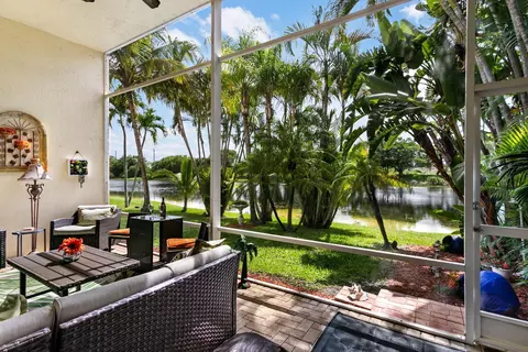 10799 Oak Bend Way, Wellington, FL 33414