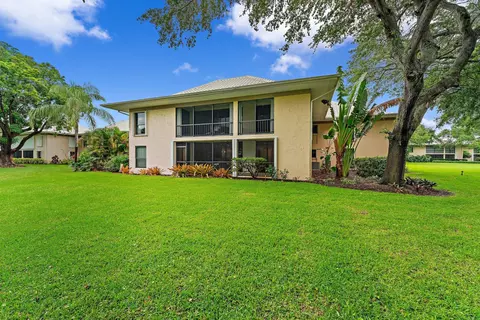 10 SE Turtle Creek Dr #A, Tequesta, FL 33469