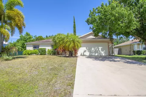 2373 SE Marius SE, Port Saint Lucie, FL 34952