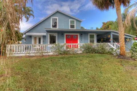 5605 Spruce Dr, Fort Pierce, FL 34982