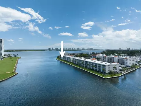 28 Yacht Club Dr #109, North Palm Beach, FL 33408