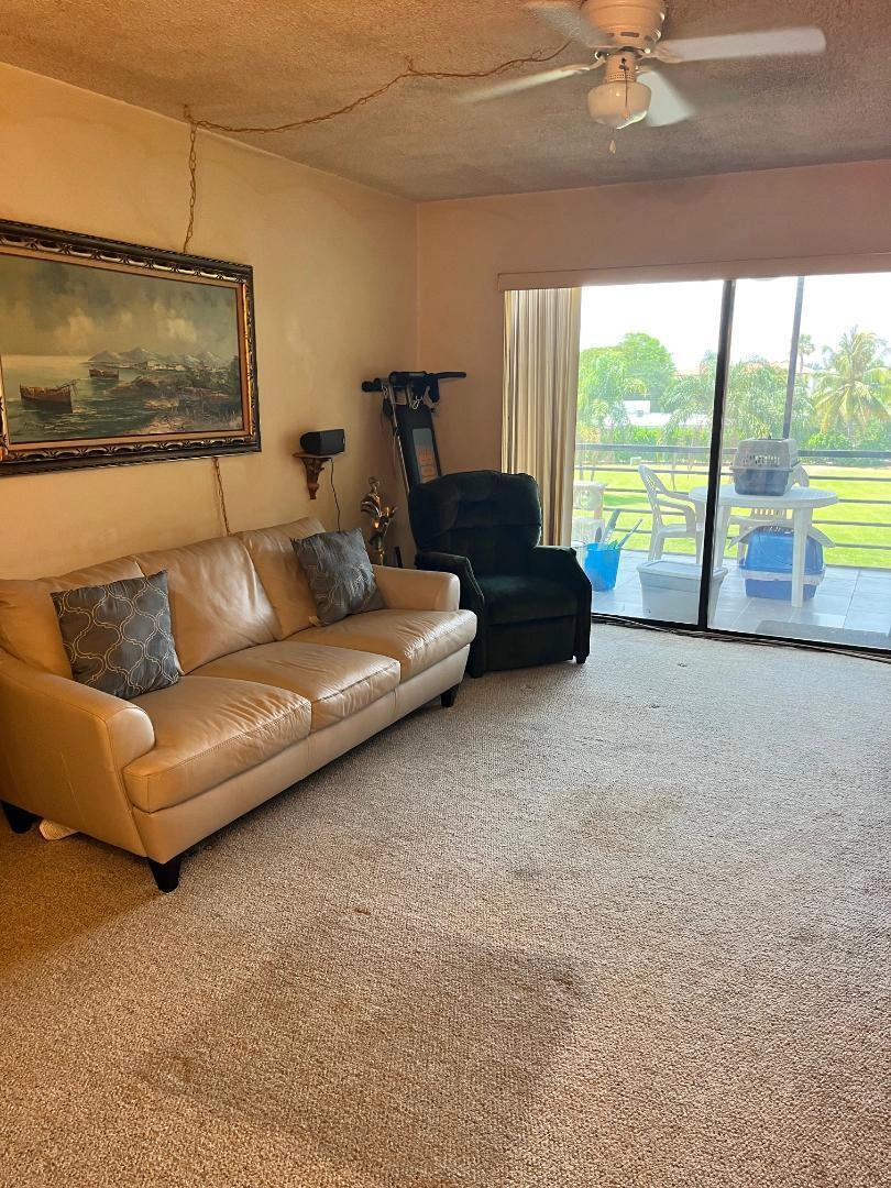 9355 SW 8th St Unit 319  