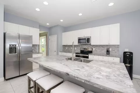 1327 NW Leonardo Cir, Port Saint Lucie, FL 34986