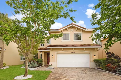 4809 Foxtail Palm Ct, Greenacres, FL 33463