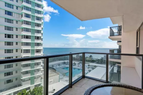 5225 Collins Ave #910, Miami Beach, FL 33140